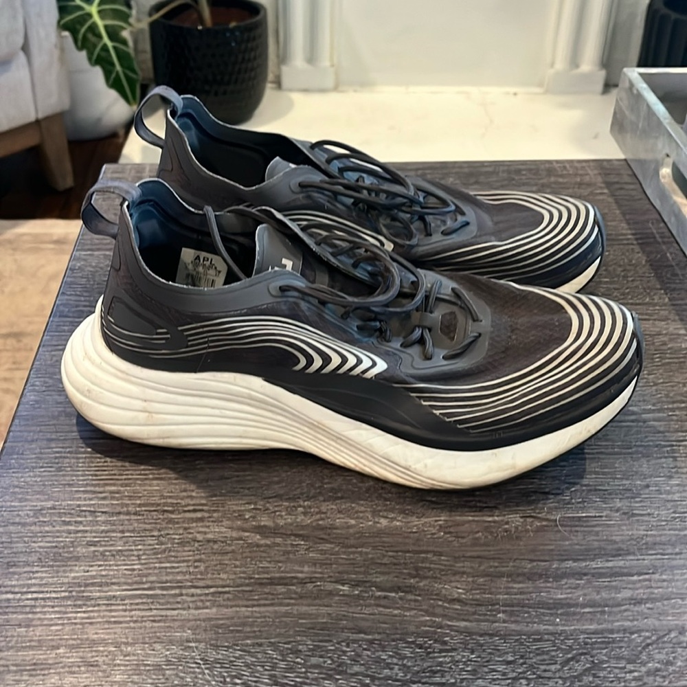 APL Running Shoes
